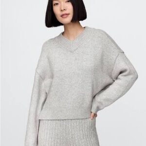GAP Light Gray V-Neck Ribbed Sweater